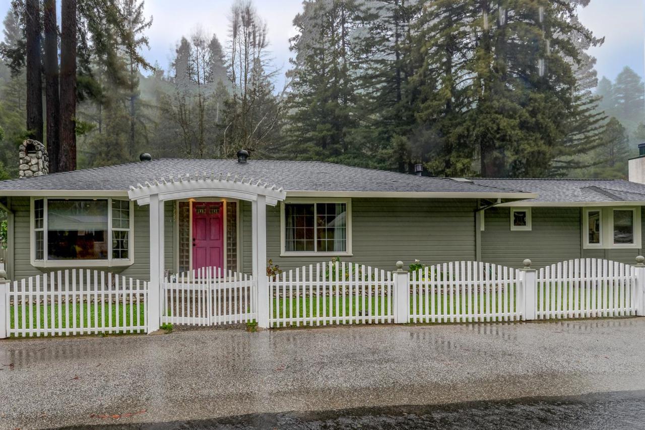 13235 Middleton Ave - Photo 1