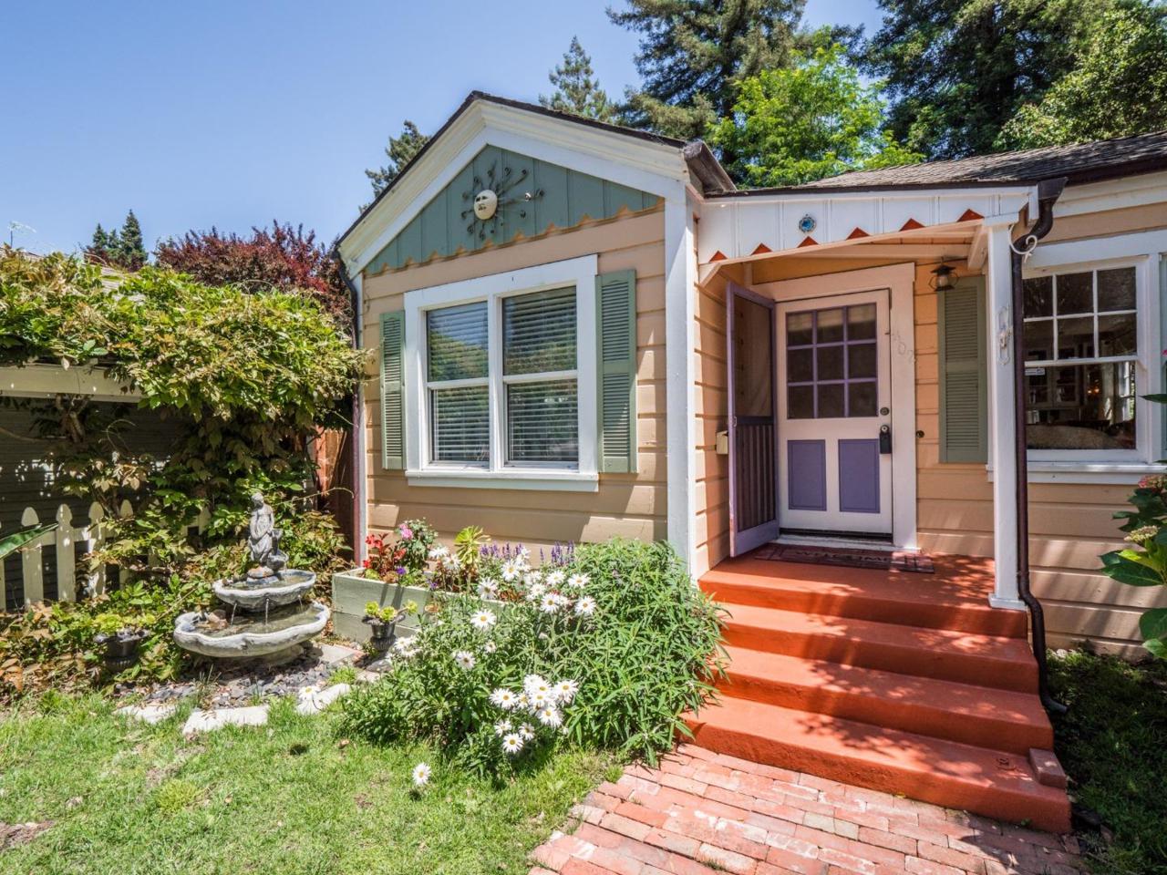 402 Bernal St - Photo 1