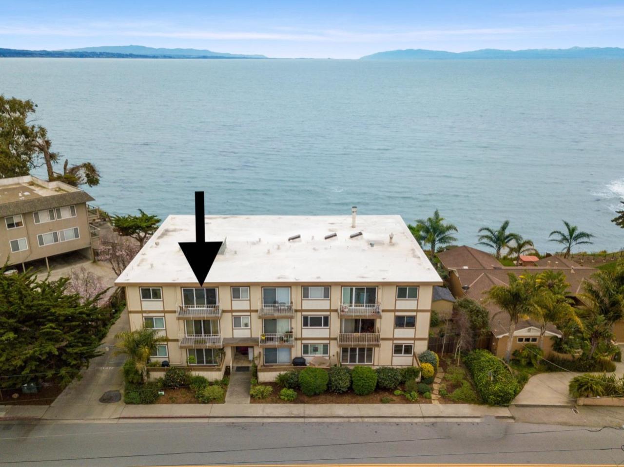 4800 Opal Cliff Dr 301 - Photo 1