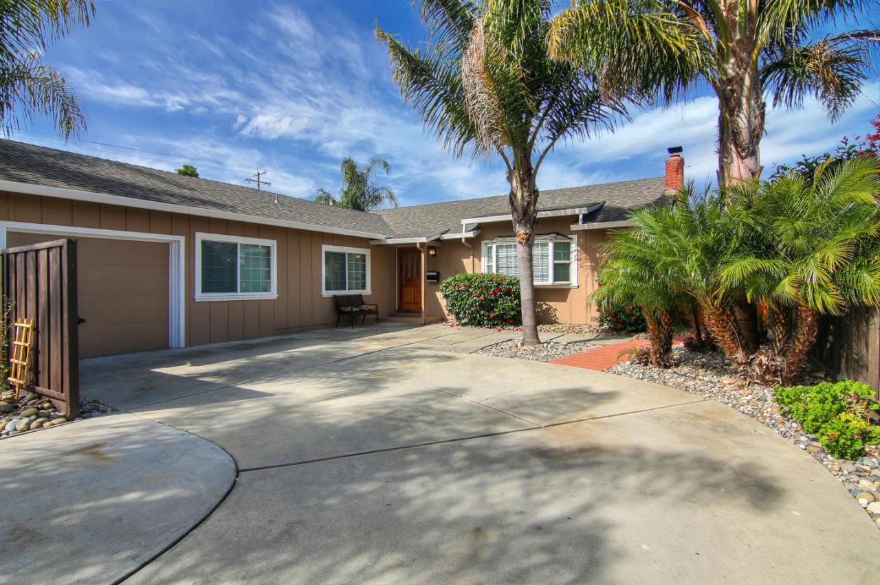 611 Fenley Ave - Photo 1