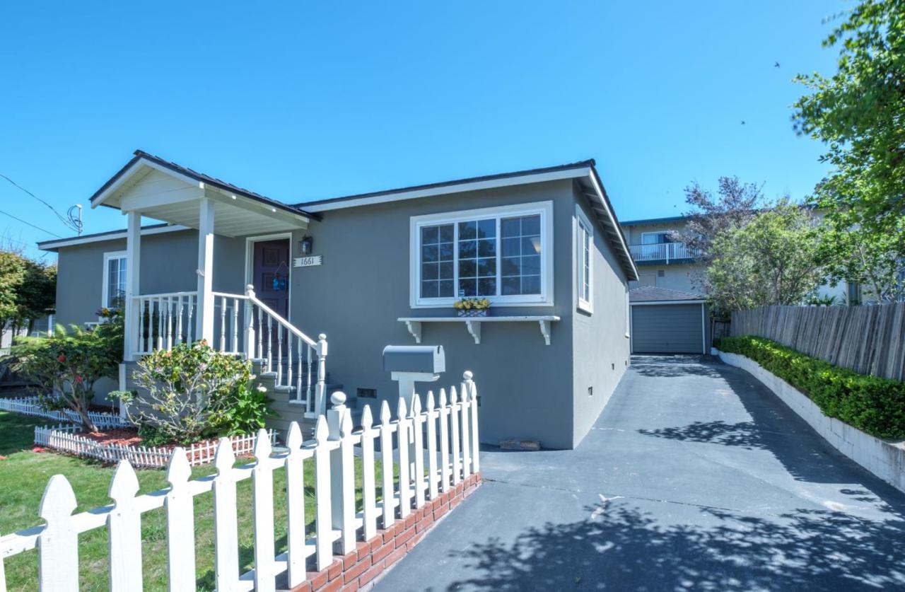 1661 David Ave - Photo 1