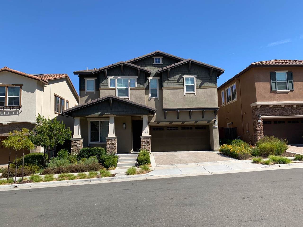 1817 Clover Creek - Photo 1