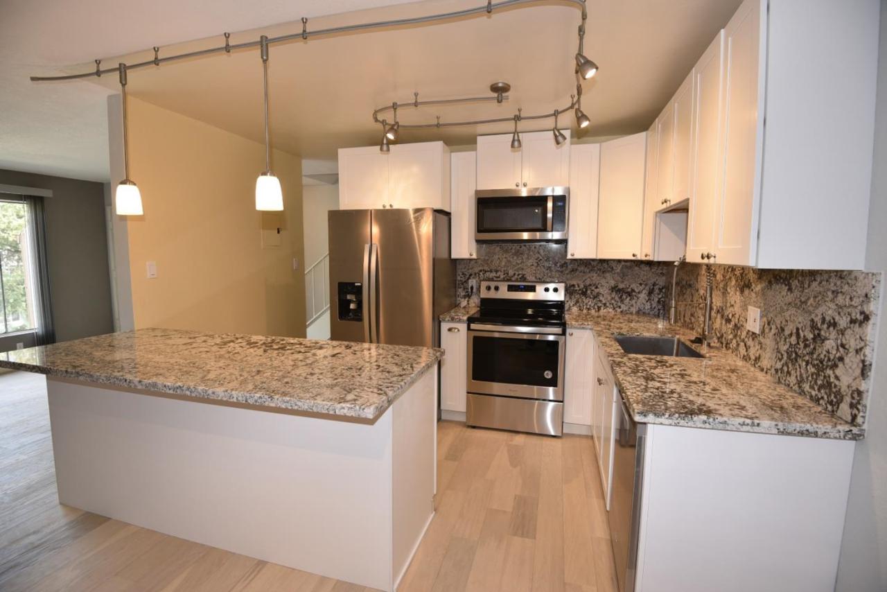 410 Auburn Way 30 - Photo 1