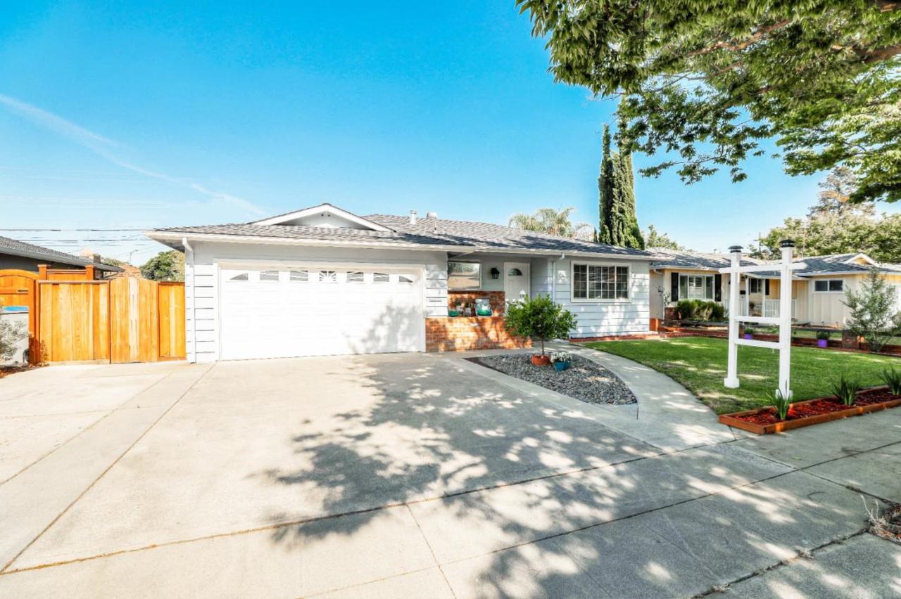2117 Violet Way - Photo 1