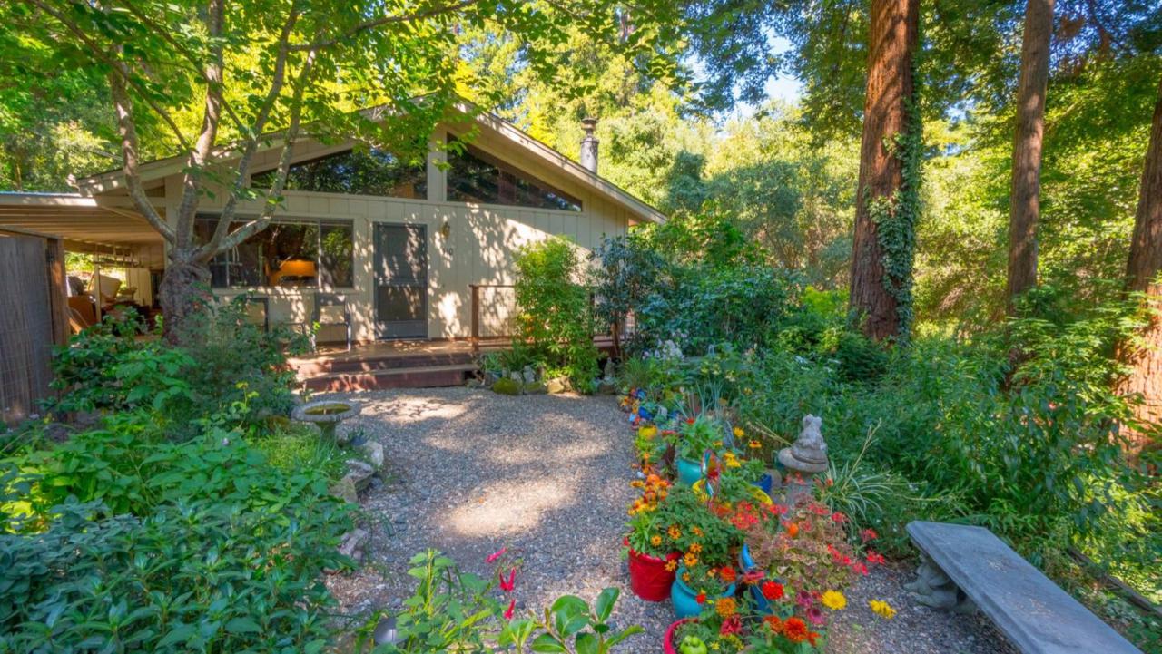 510 Debbie Dr - Photo 1
