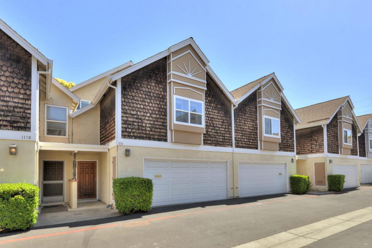 1116 Waterton Ln - Photo 1