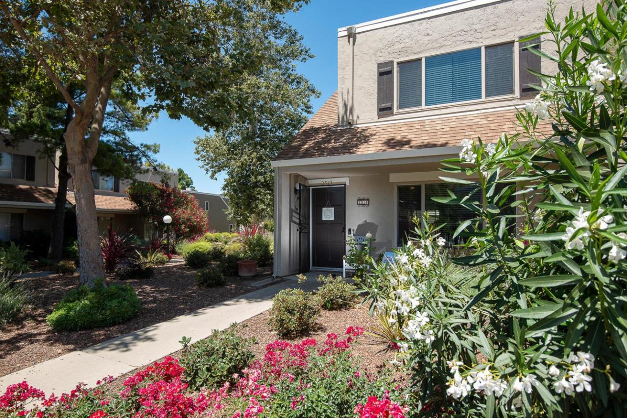 2310 Olivegate Ln - Photo 1