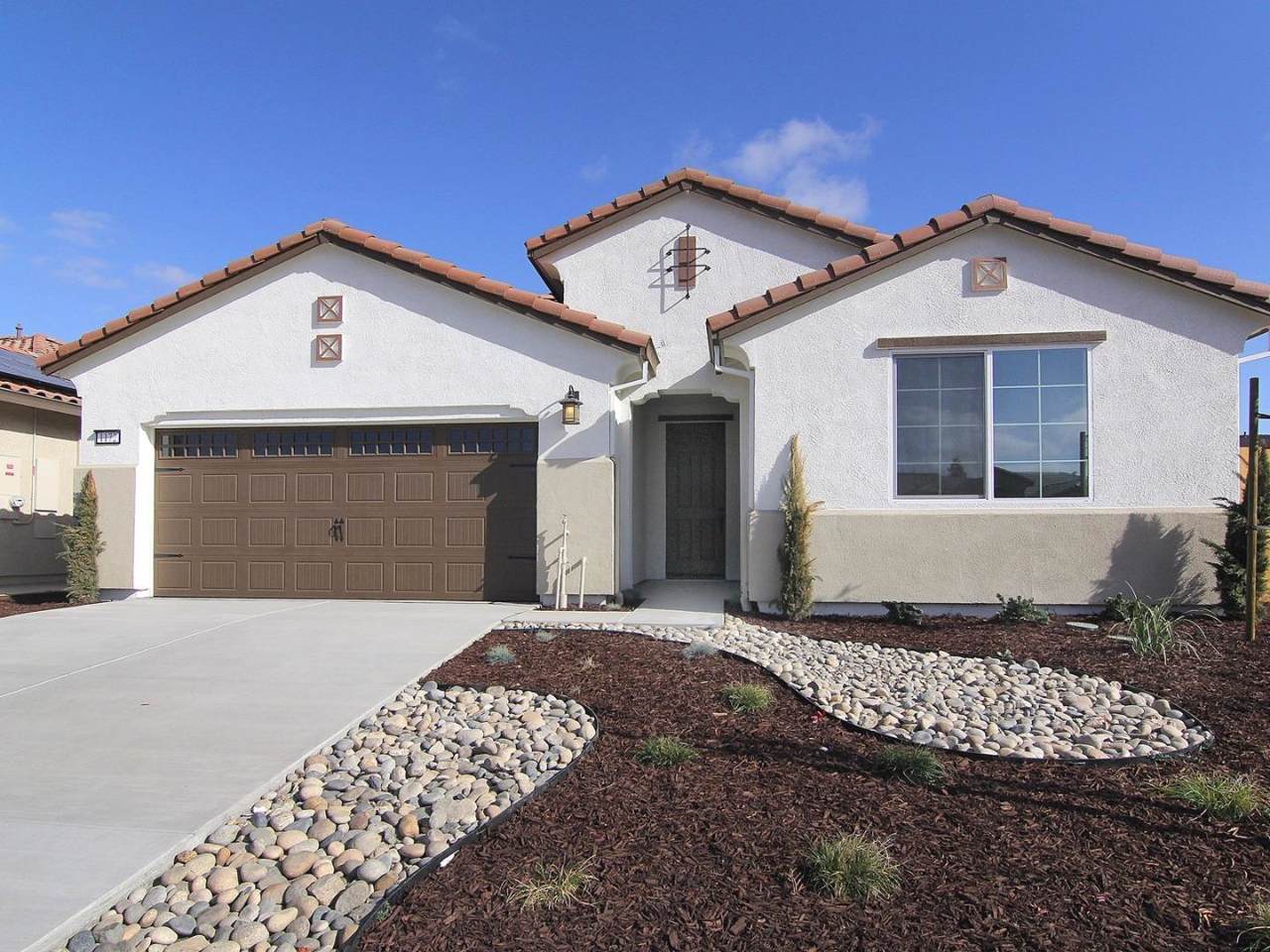 1172 Vista Way - Photo 1 1172 Vista Way - Photo 1