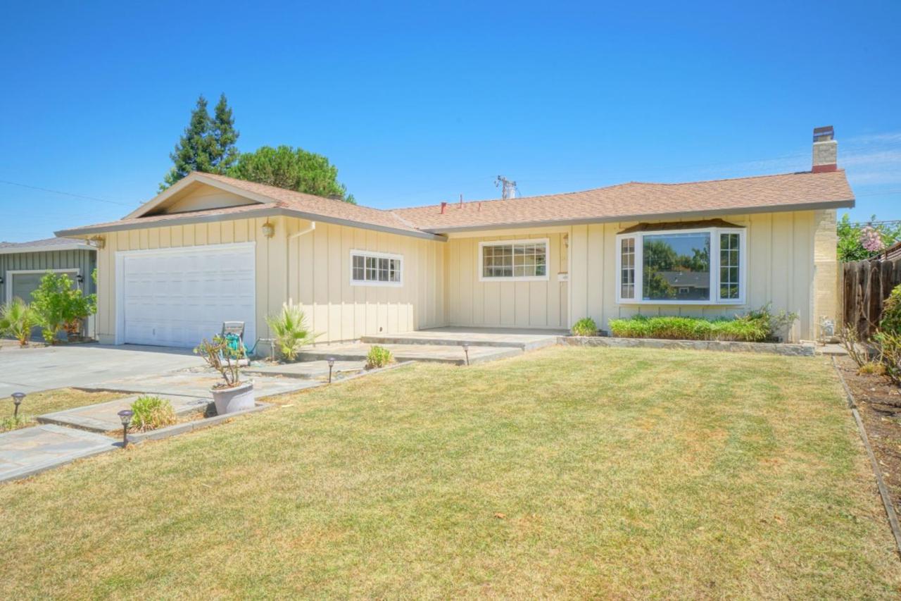 5478 Leigh Ave - Photo 1