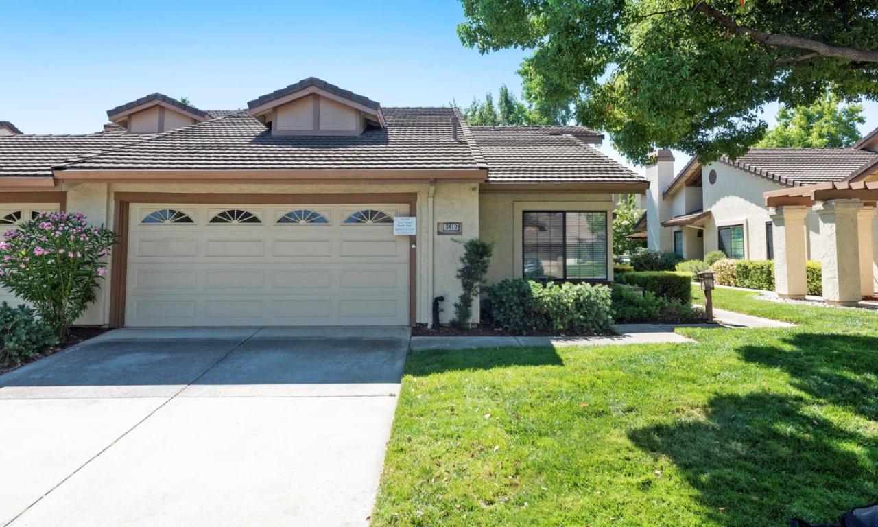 3410 Lake Garda Dr - Photo 1