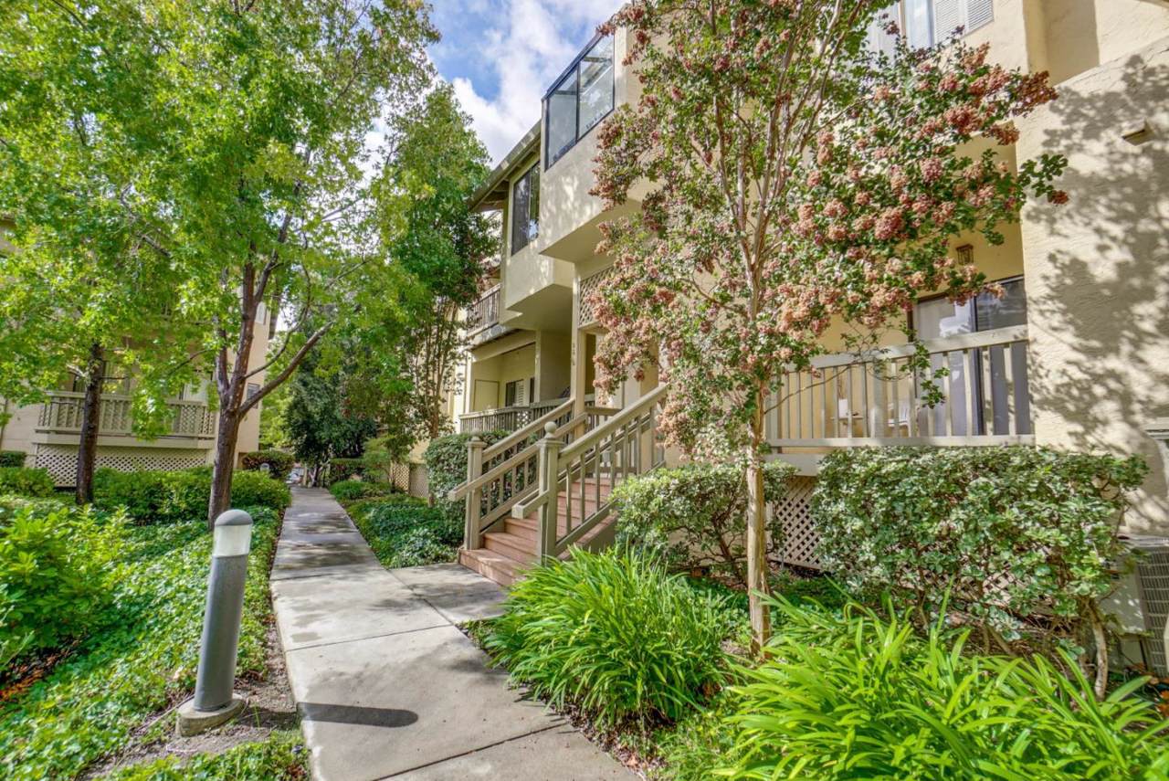 1912 Magdalena Cir 98 - Photo 1