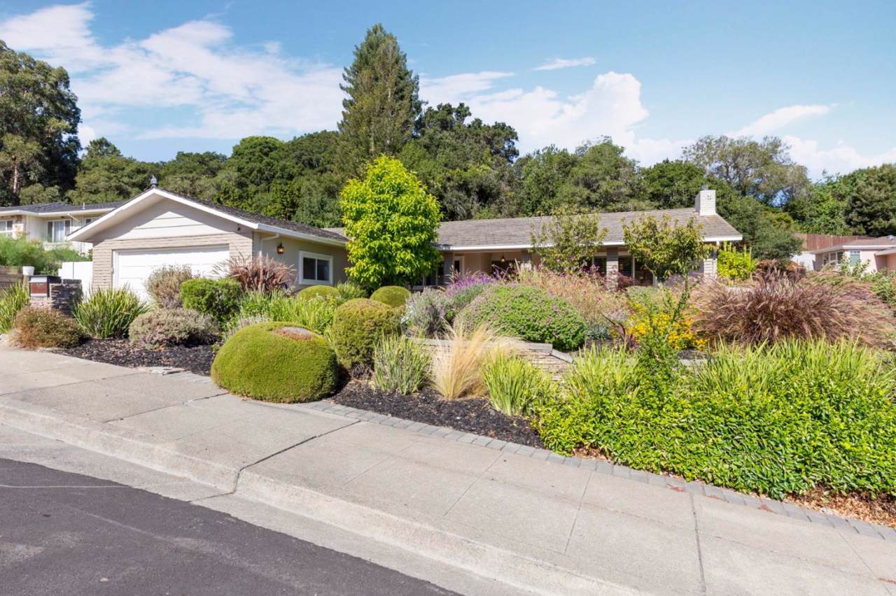 1294 Murchison Dr - Photo 1