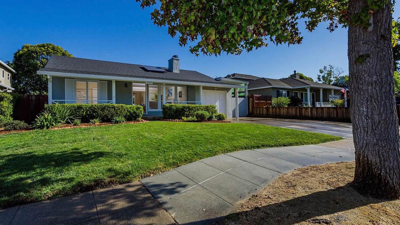 2063 Oregon Ave - Photo 1