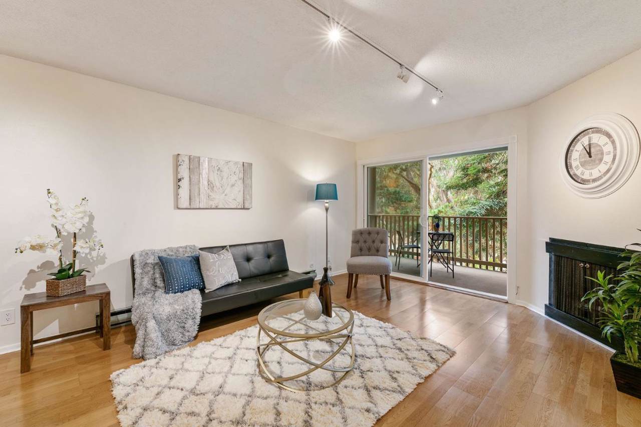 375 Mandarin Dr 104 - Photo 1