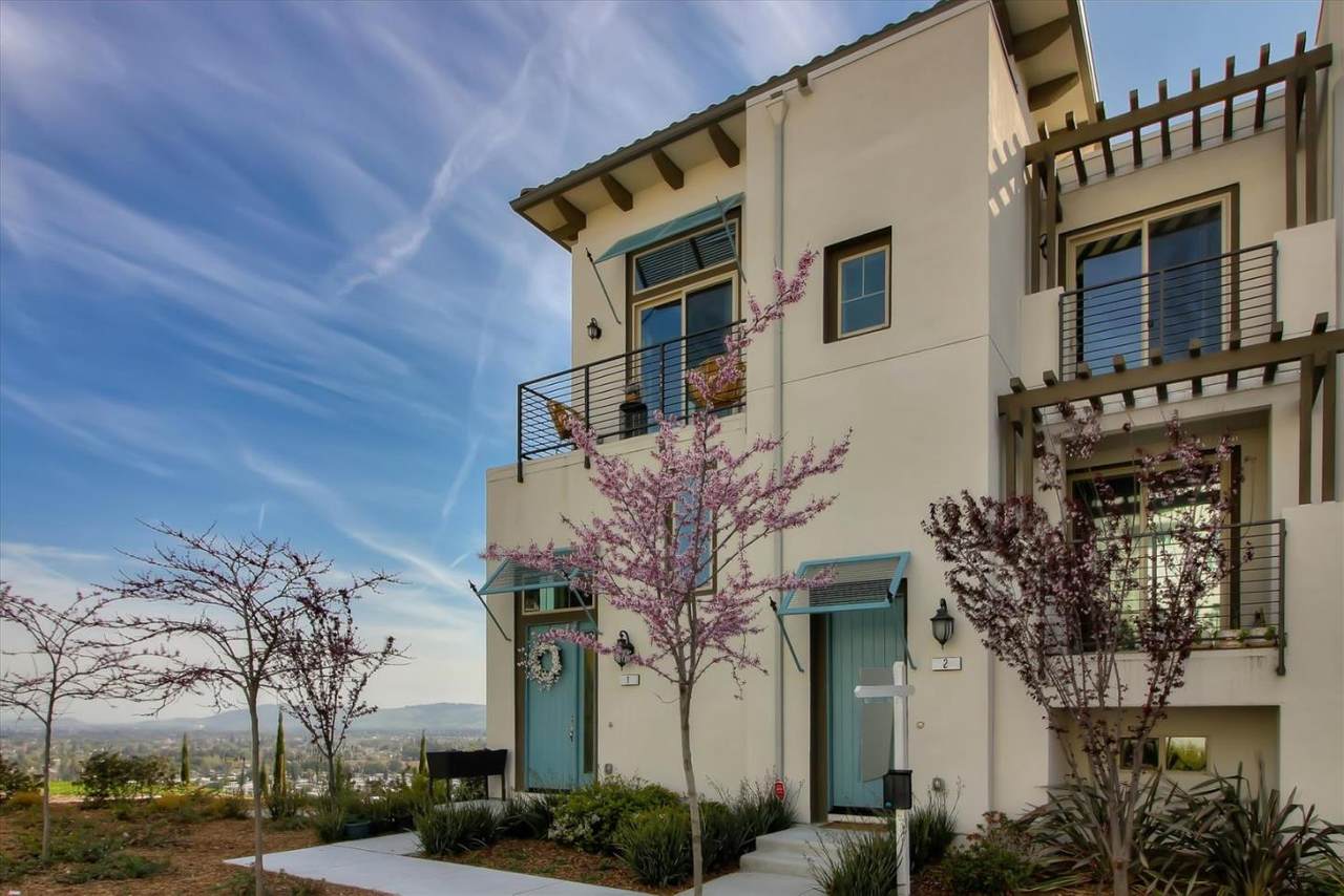 298 Adeline Pl 2 - Photo 1