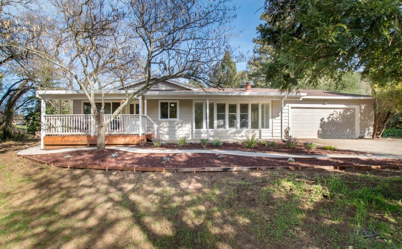 1890 Edmundson Ave - Photo 1