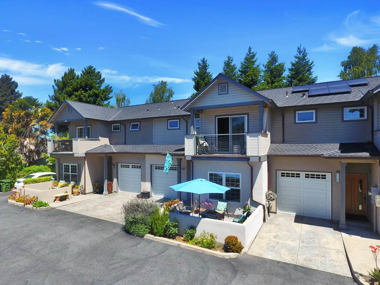4233 Grace St 2 - Photo 1