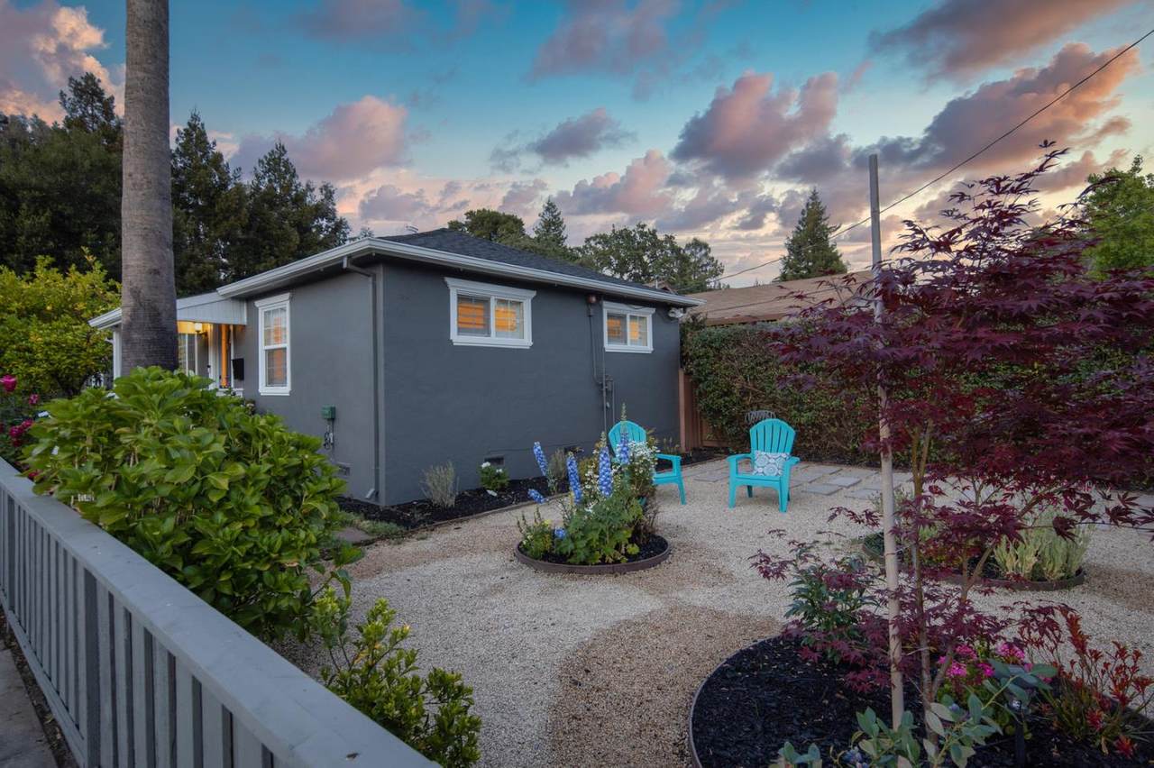 301 Nimitz Ave - Photo 1