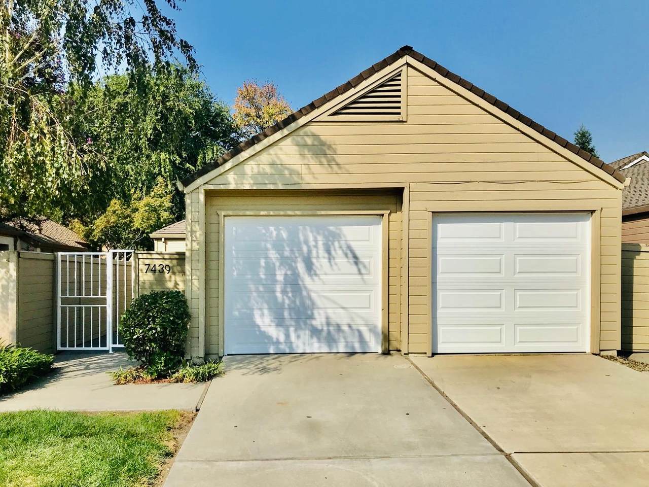 7439 Lighthouse Dr - Photo 1