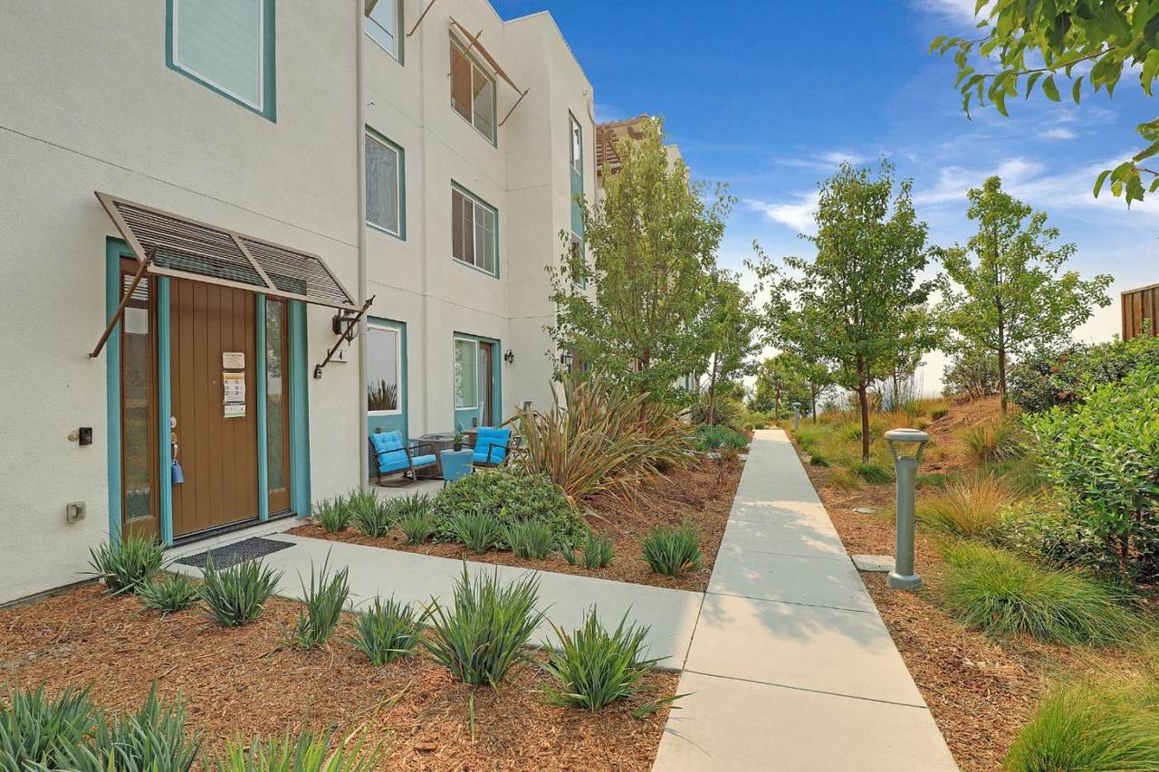 218 William Manly St 4 - Photo 1