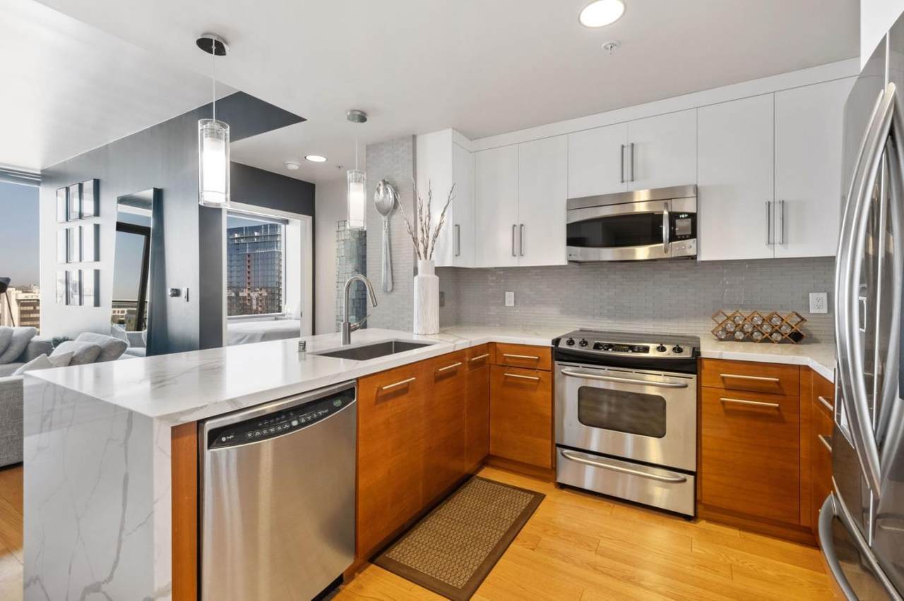 38 Almaden Blvd 1115 - Photo 1