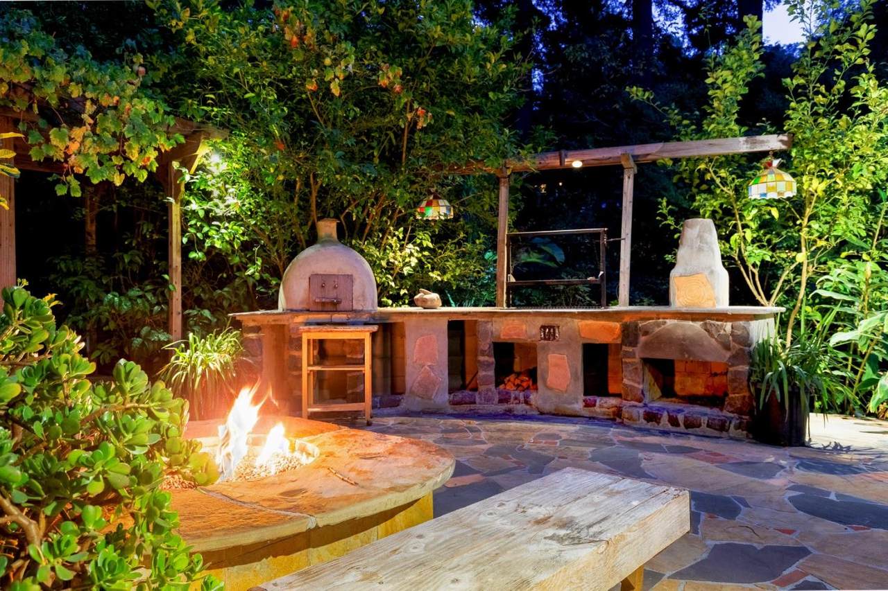 389 Webb Rd - Photo 1