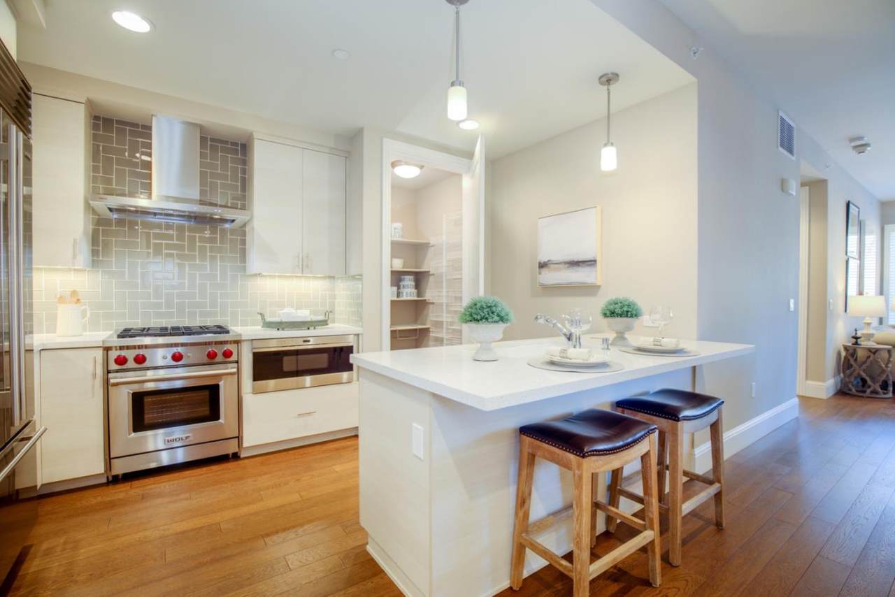 86 3rd St 202 - Photo 1