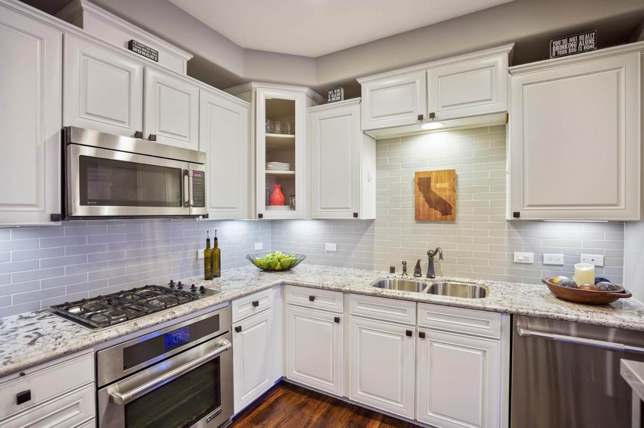 630 Bair Island Rd 110 - Photo 1