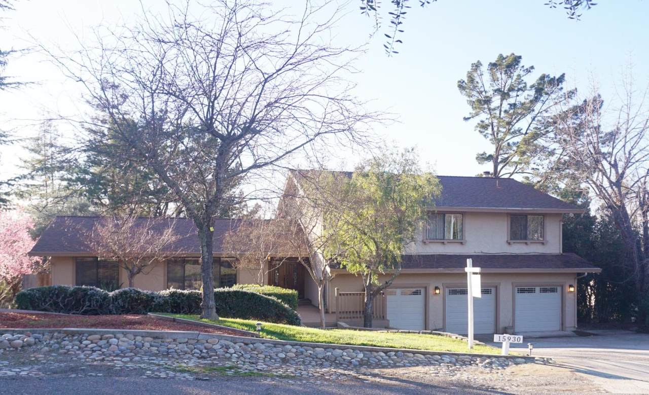 15930 Oakridge Rd - Photo 1