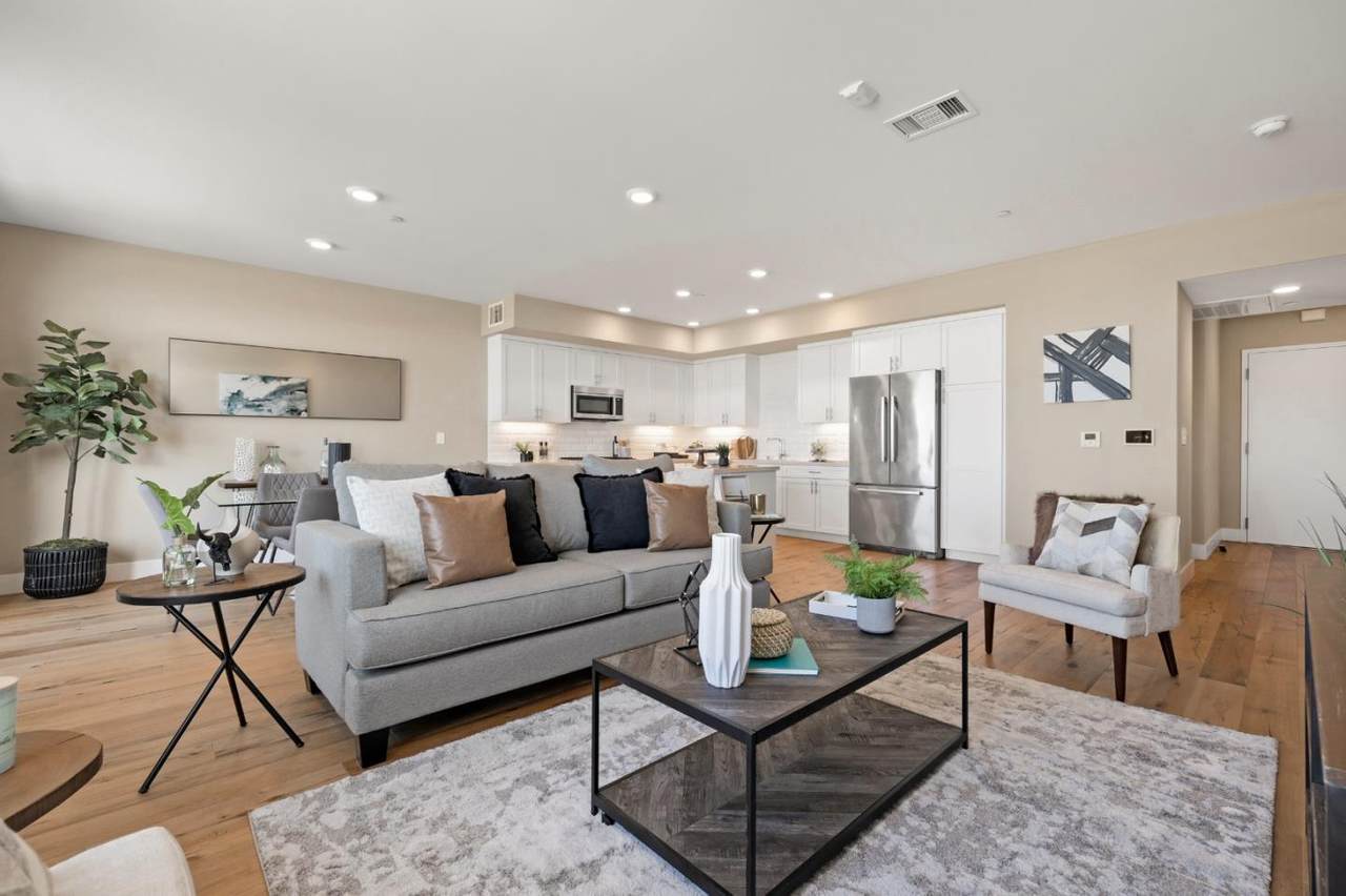 400 Mariners Island Blvd 207 - Photo 1