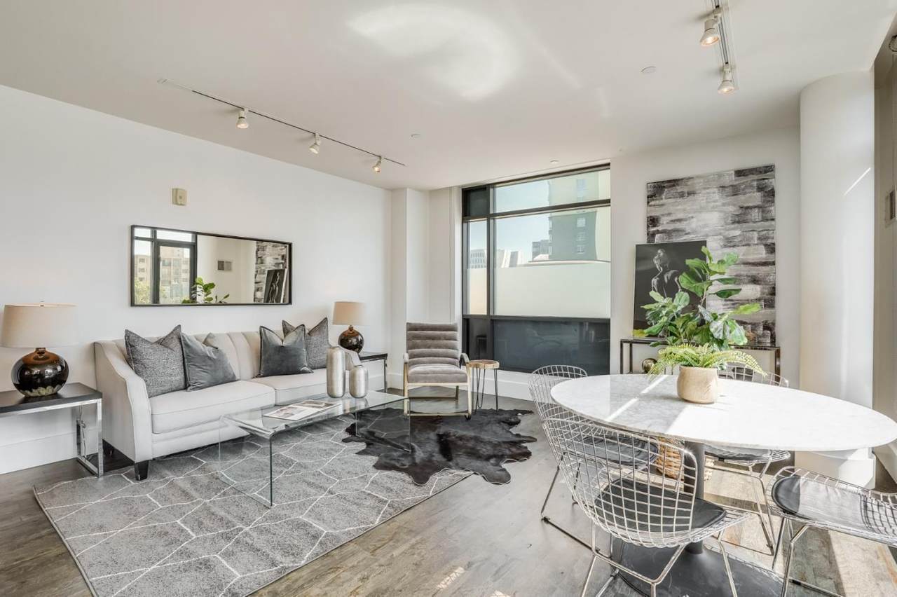 818 Van Ness Ave 406 - Photo 1