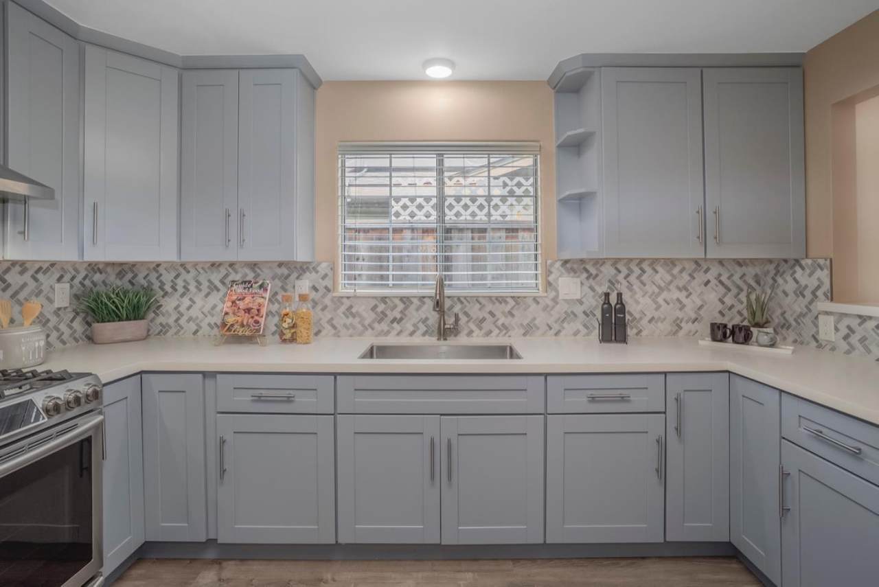 681 Overland Way - Photo 1