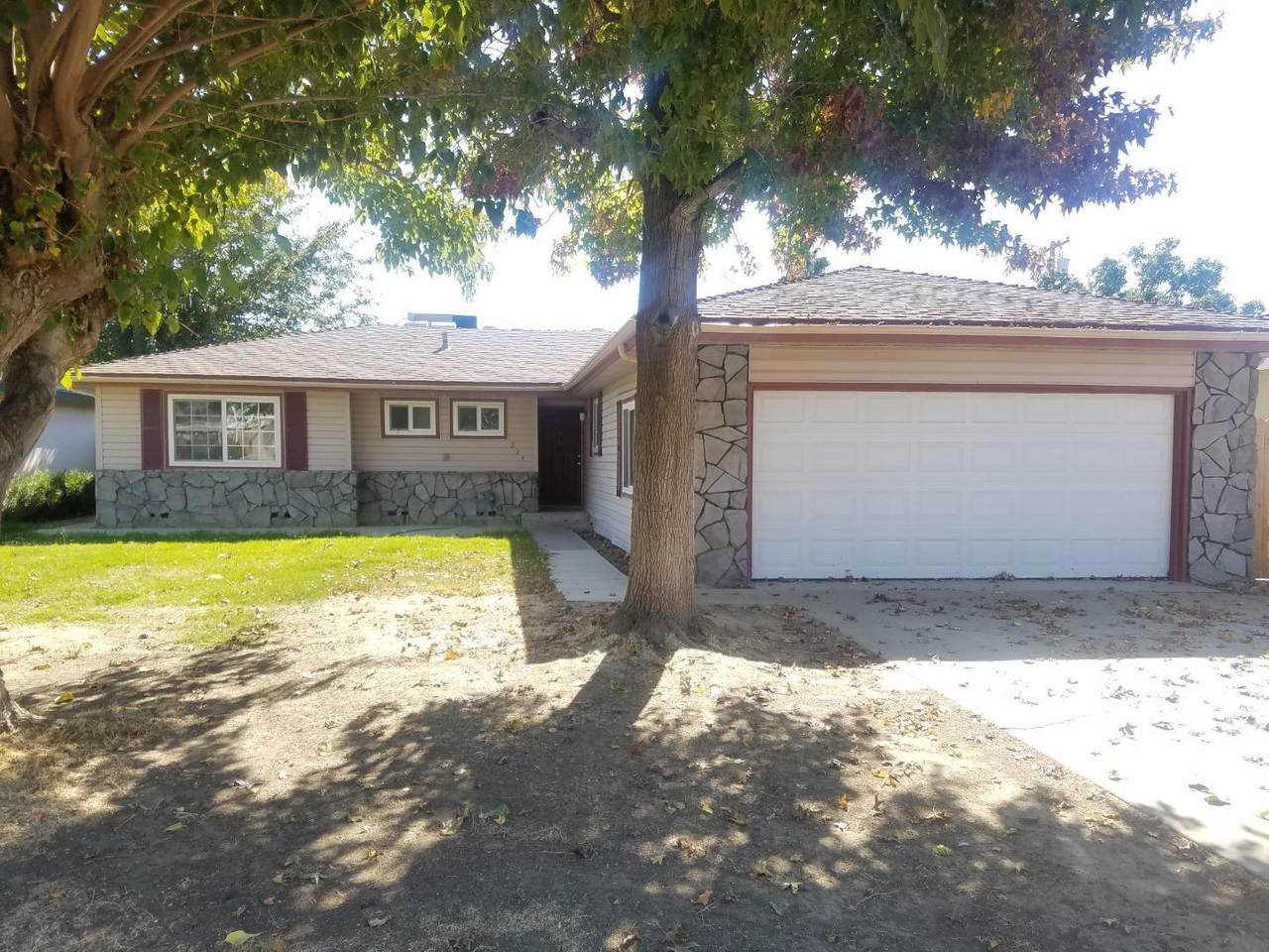 224 Walnut Ave - Photo 1