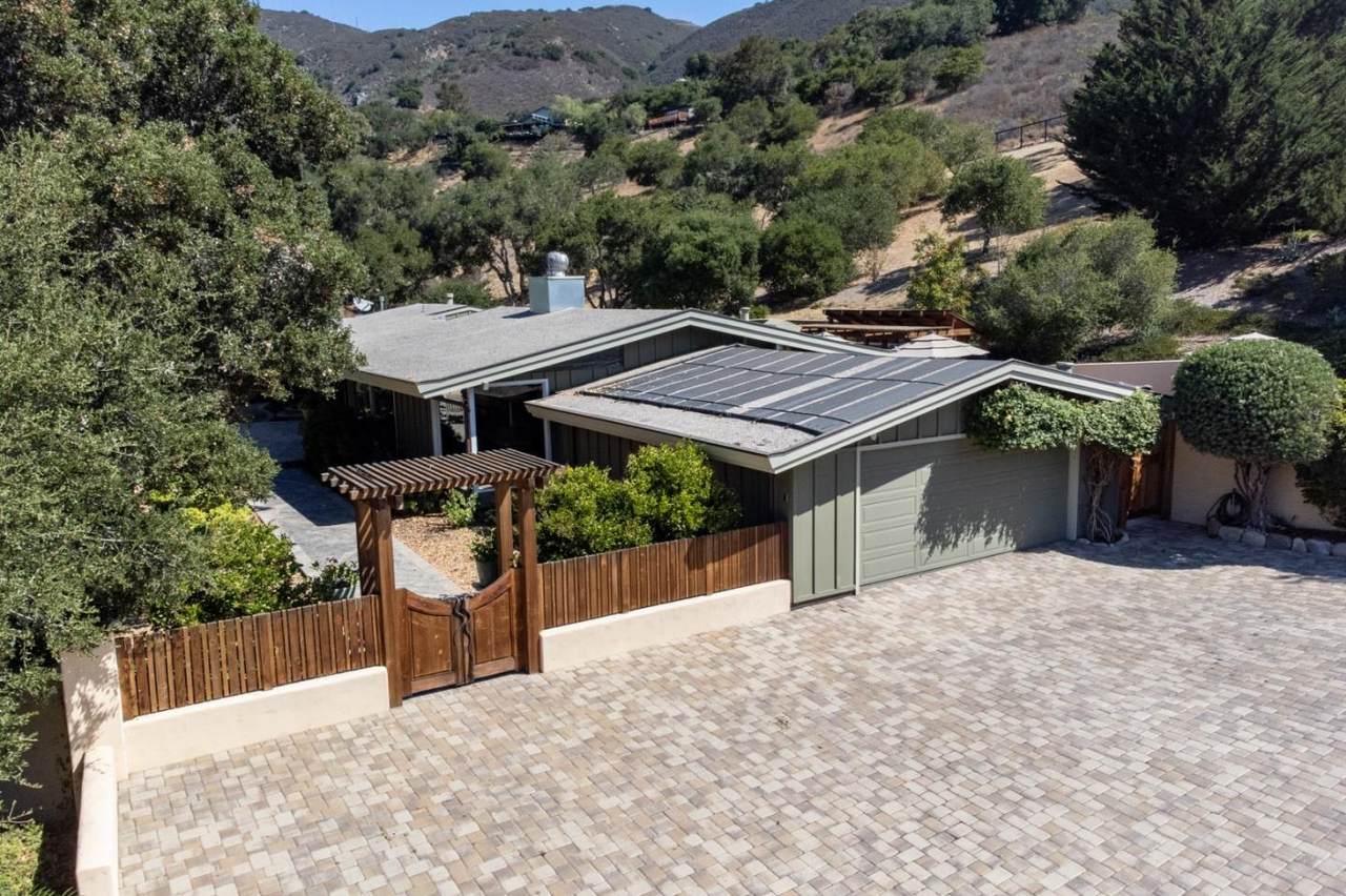 102 Rancho Rd - Photo 1