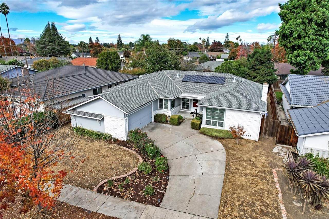 1511 Shaw Dr - Photo 1