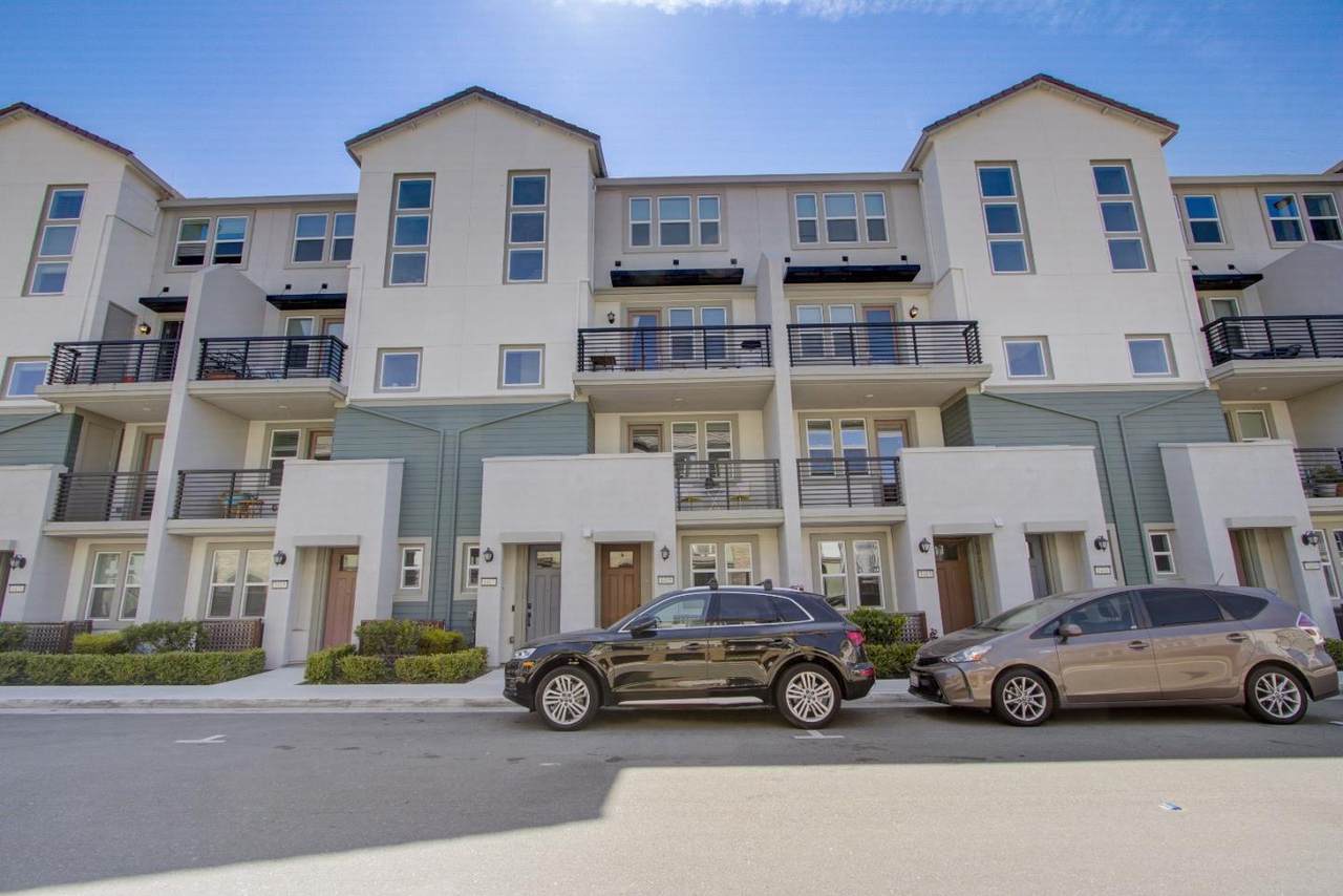 1415 Cherry Cir - Photo 1
