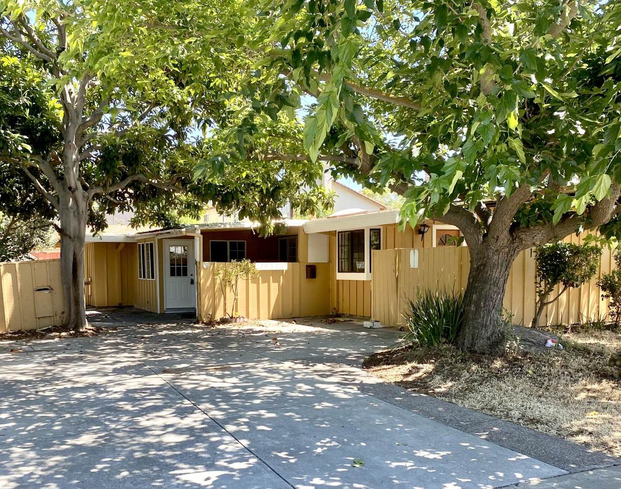 18916 Arata Way - Photo 1