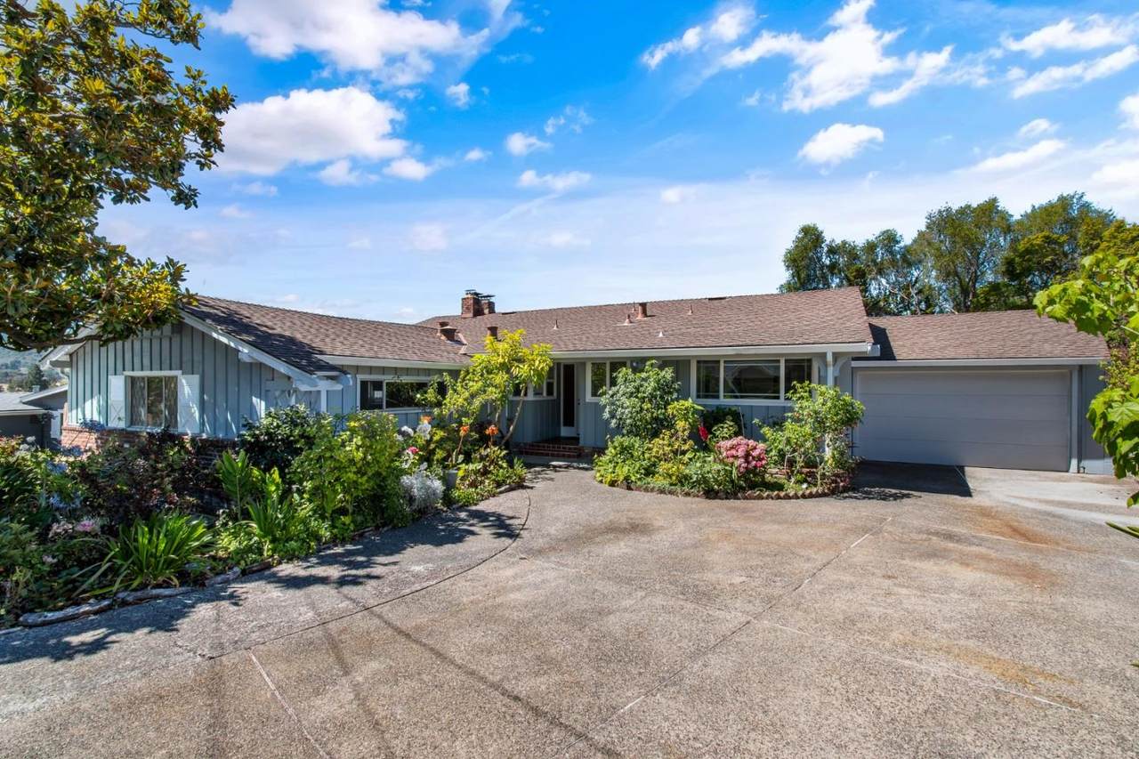 4524 Whitecliff Way - Photo 1