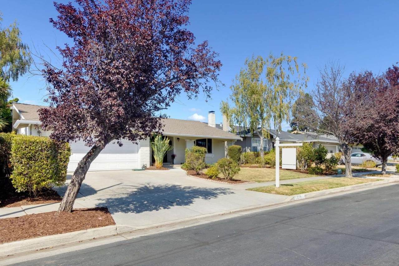 5826 Paddon Cir - Photo 1