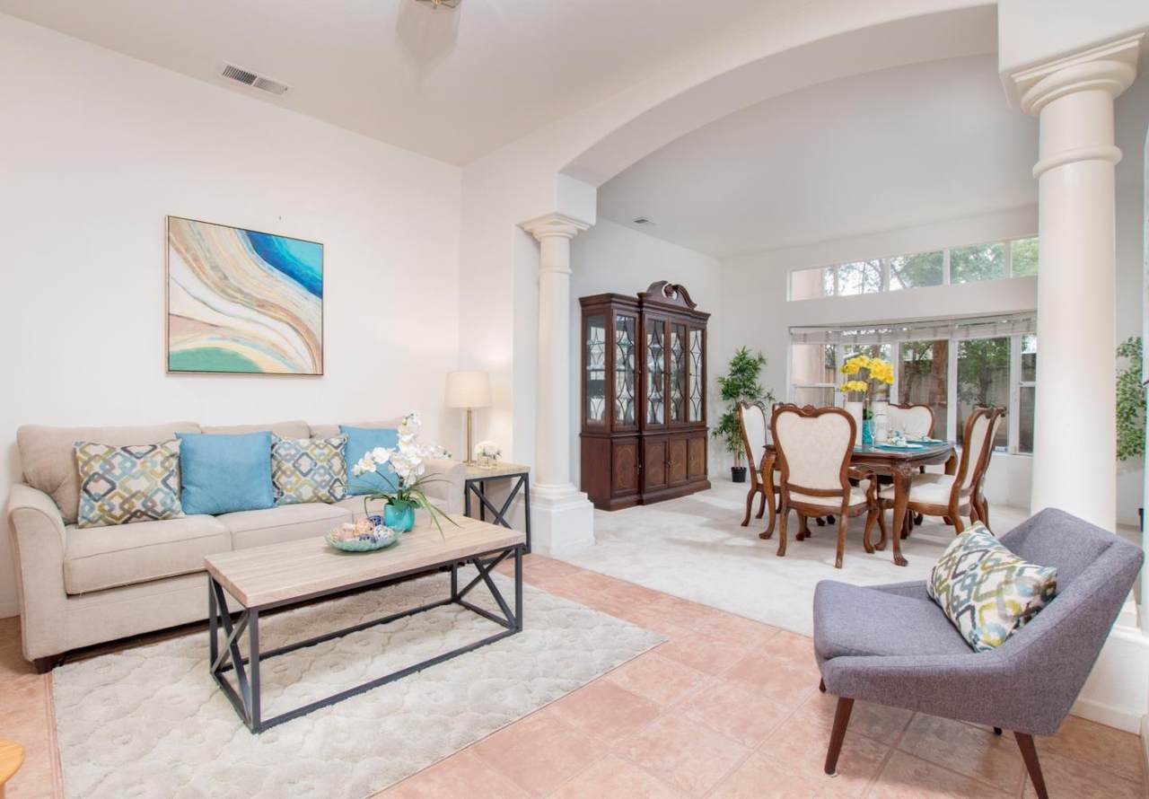 2114 Vizcaya Way - Photo 1