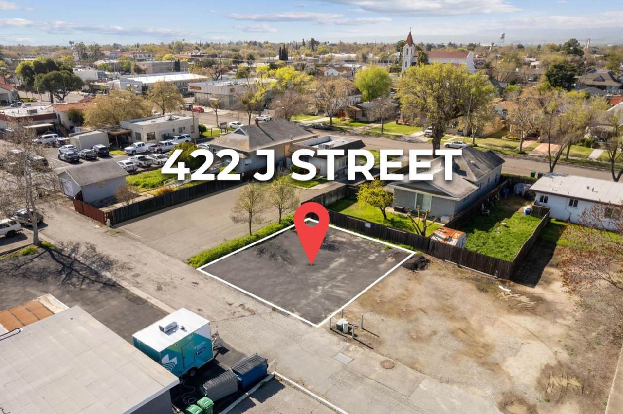 422 J St - Photo 1