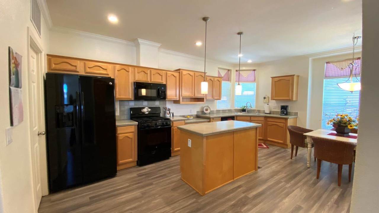 1111 Morse Ave 117 - Photo 1