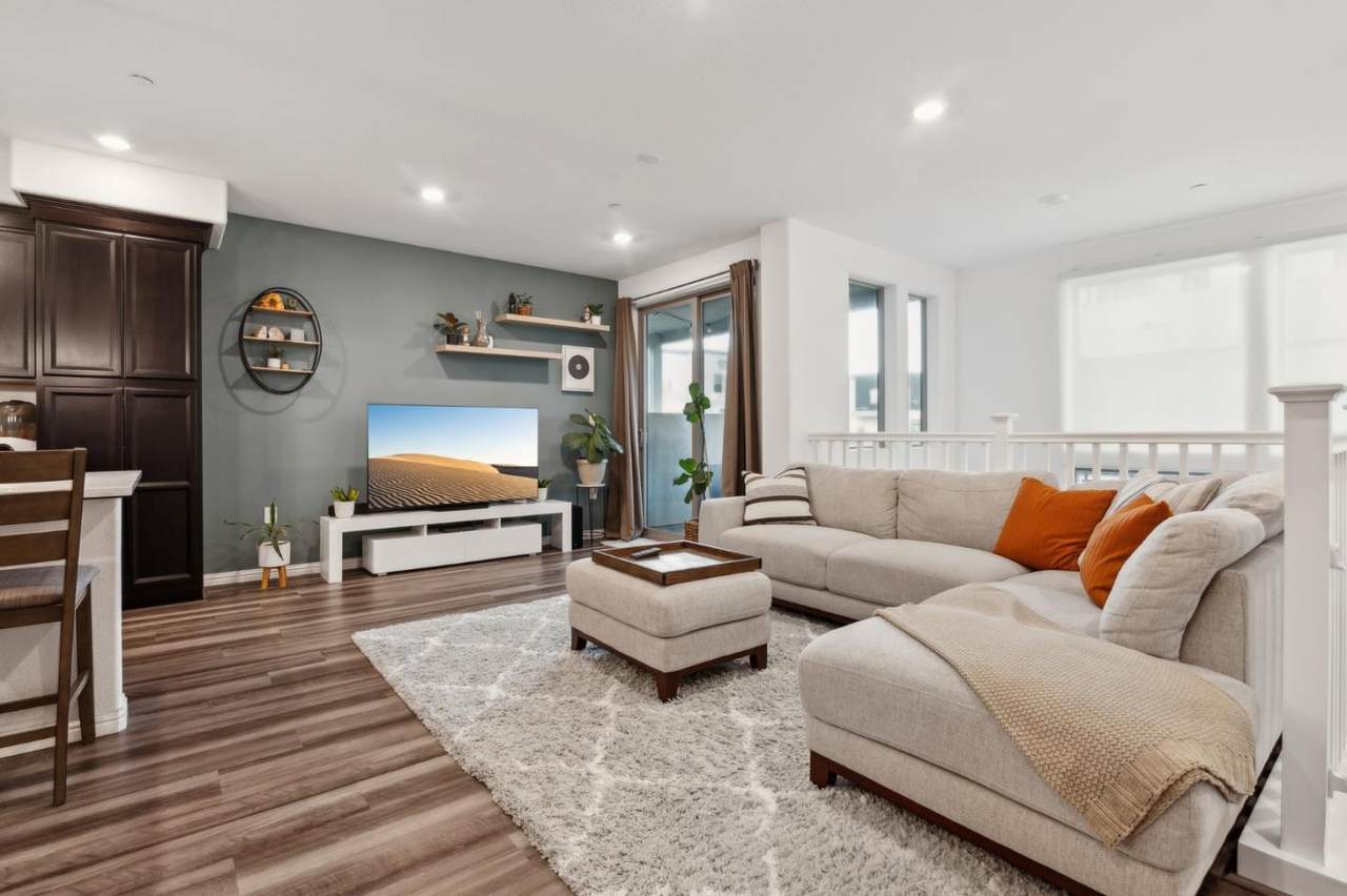 6809 Shutter Ct - Photo 1