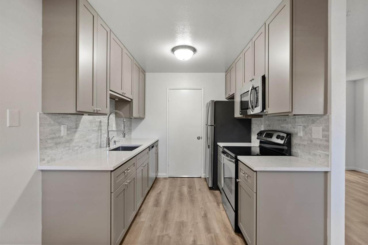 1376 Palm St - Photo 1