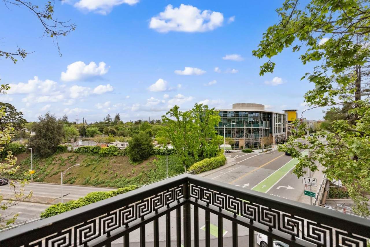 200 Sheridan Ave 307 - Photo 1