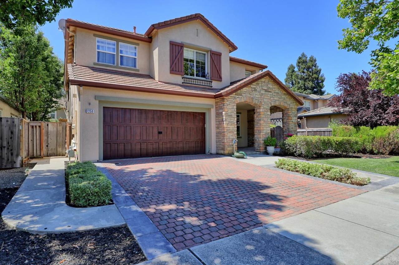 1250 Sunrise Dr - Photo 1