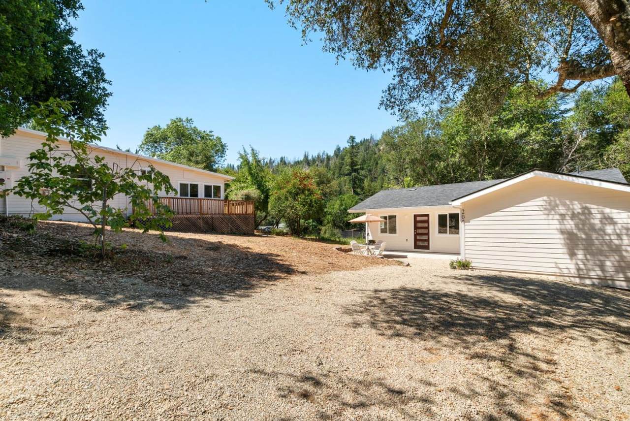 205/207 Apple Knoll Dr - Photo 1