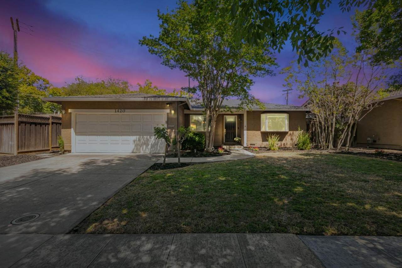1420 Walnut Grove Ave - Photo 1