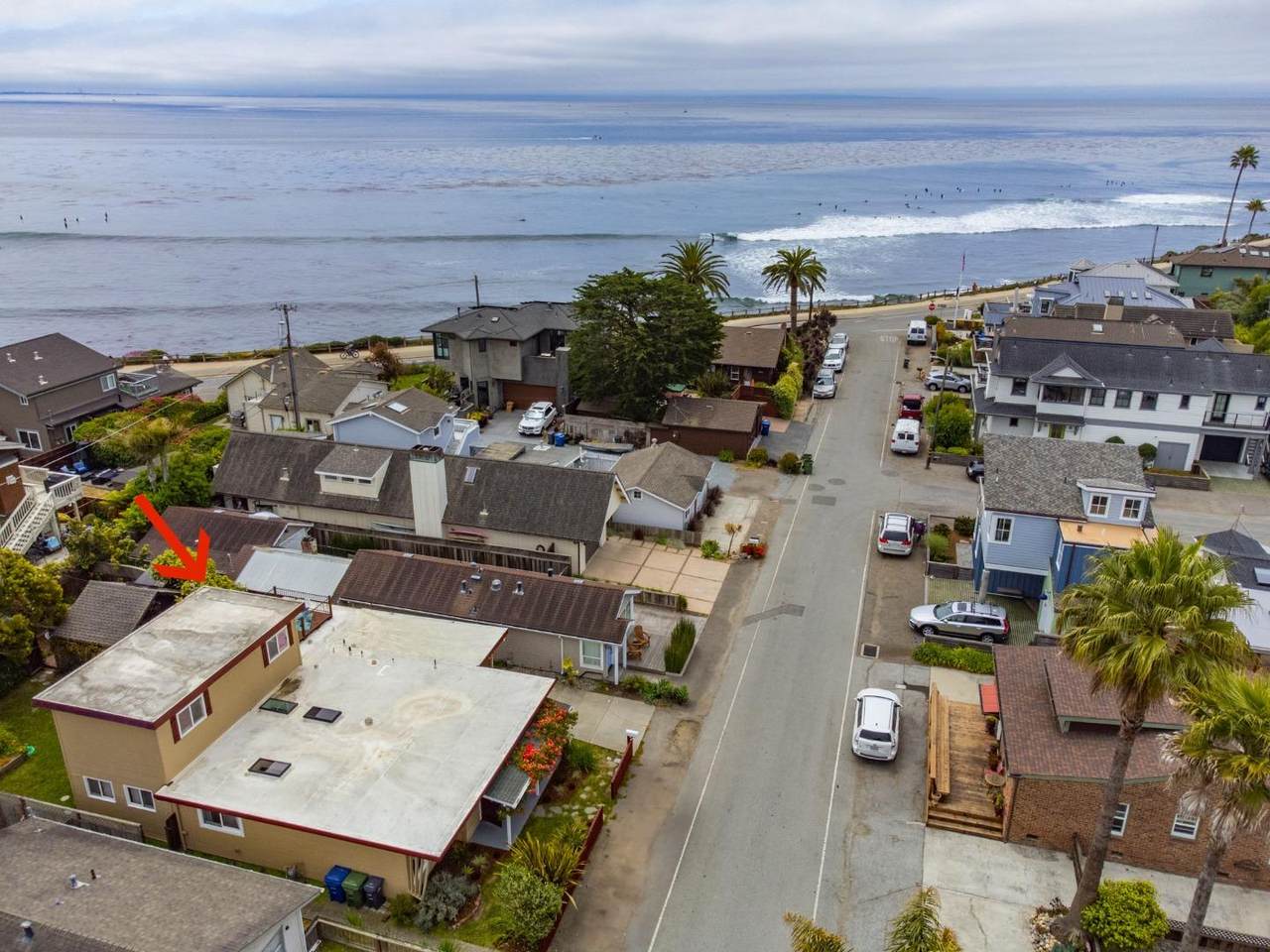 320 35th Ave - Photo 1