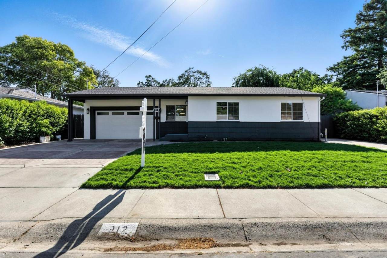 912 Ruth Dr - Photo 1